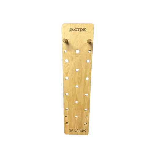 Reevo Wood Peg Finger Board Vertical