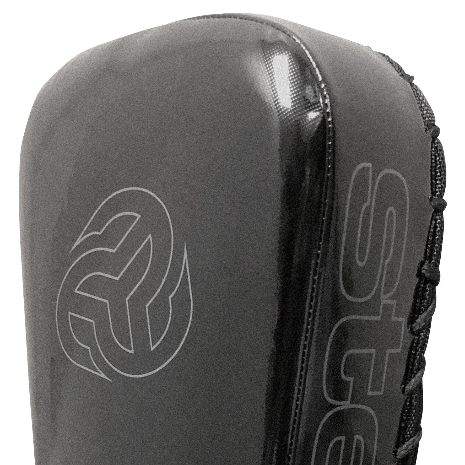 Reevo Stealth Thai Pads ** Sold in Pairs** - Hatashita